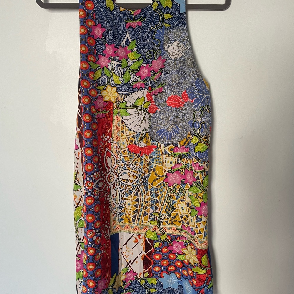 Pearle 88 Red and Blue Artistic Fabric
